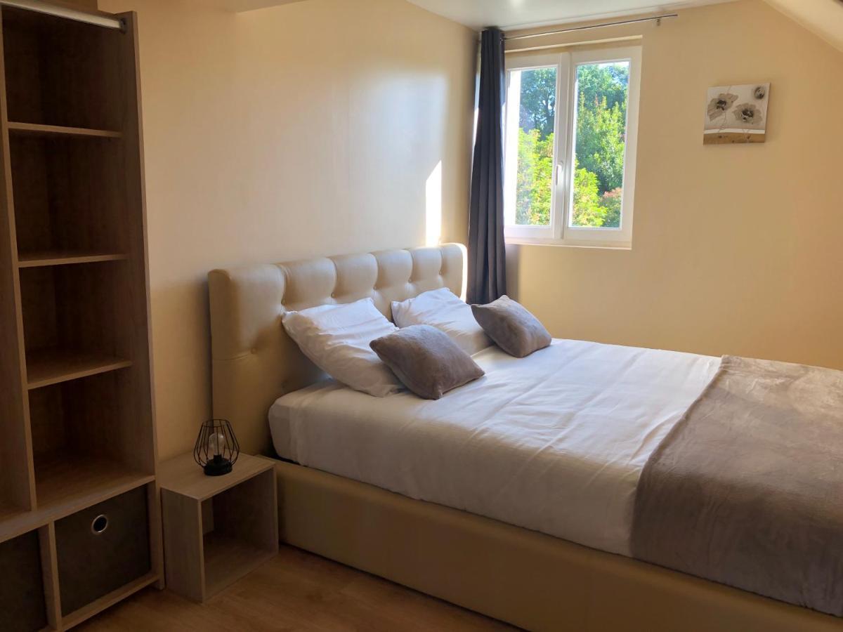 Bed and Breakfast Le Nid Du Franc Avranches Esterno foto