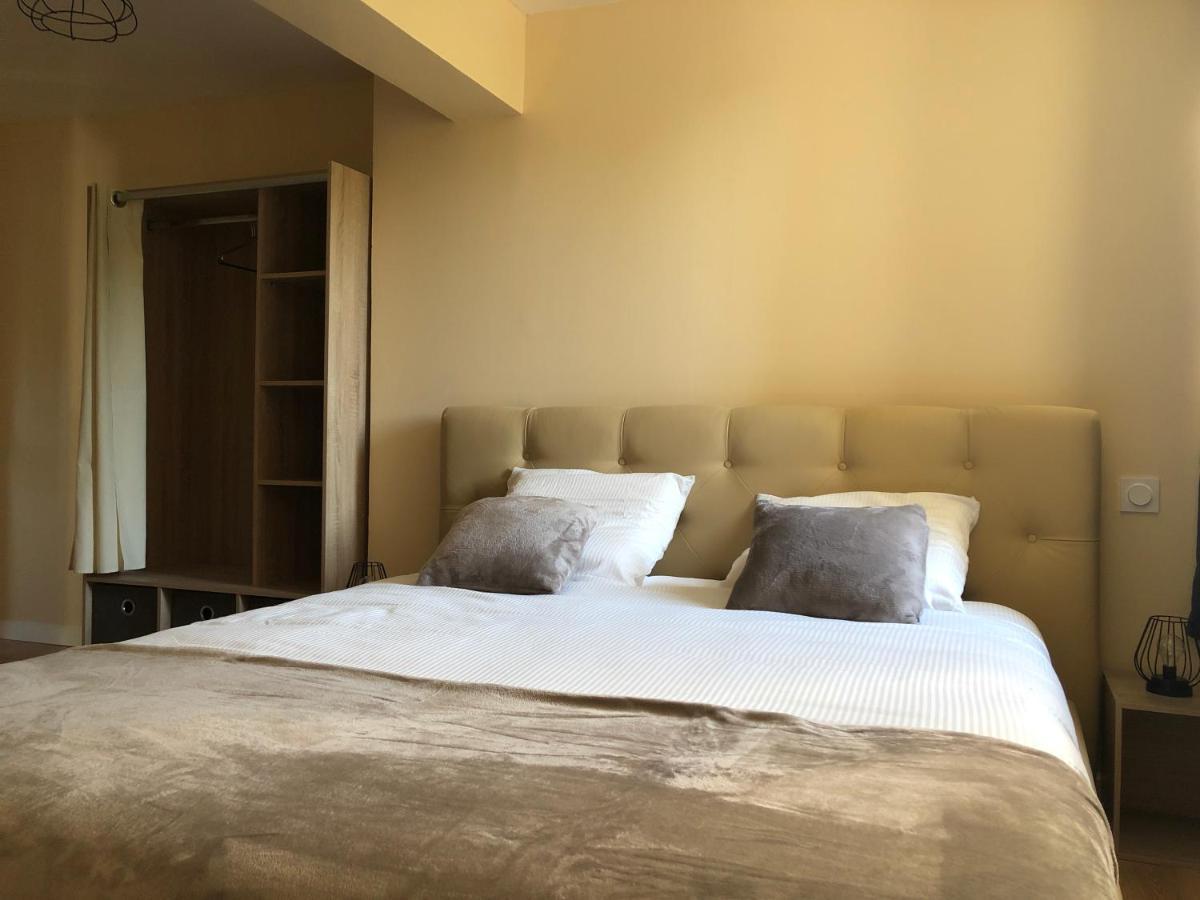 Bed and Breakfast Le Nid Du Franc Avranches Esterno foto