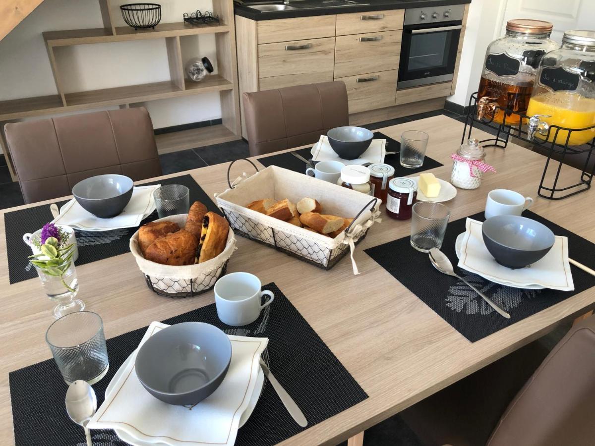 Bed and Breakfast Le Nid Du Franc Avranches Esterno foto